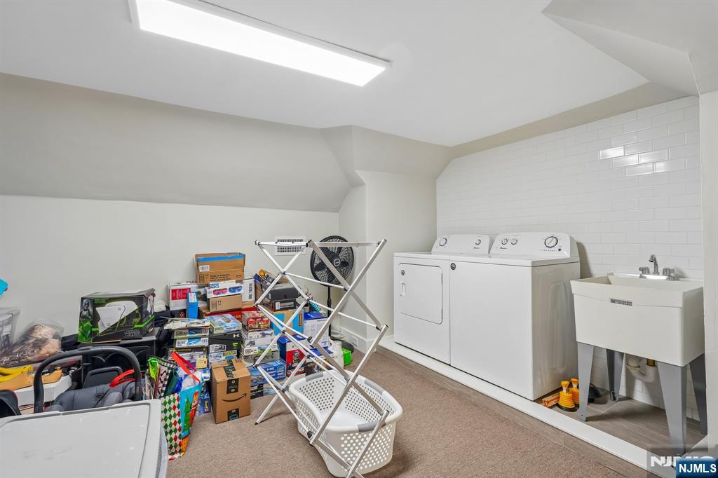465 Oak Avenue Property Photo 18