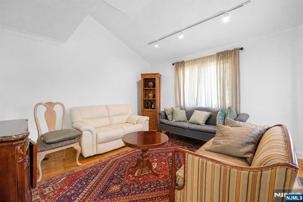 374 French Court Property Photo 6
