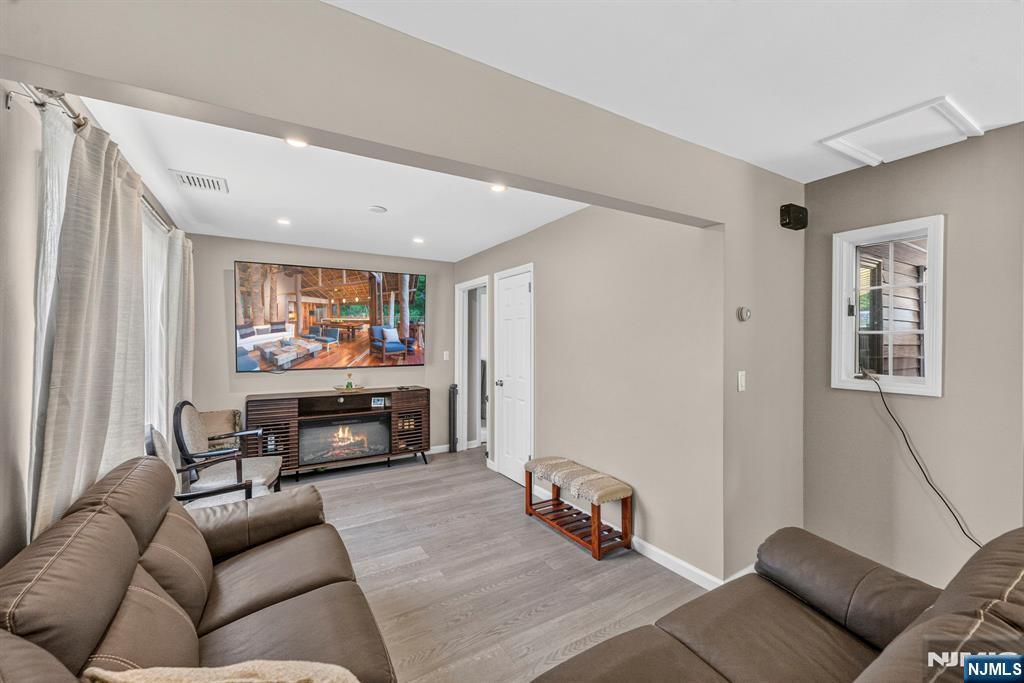 392 Monroe Avenue Property Photo 15