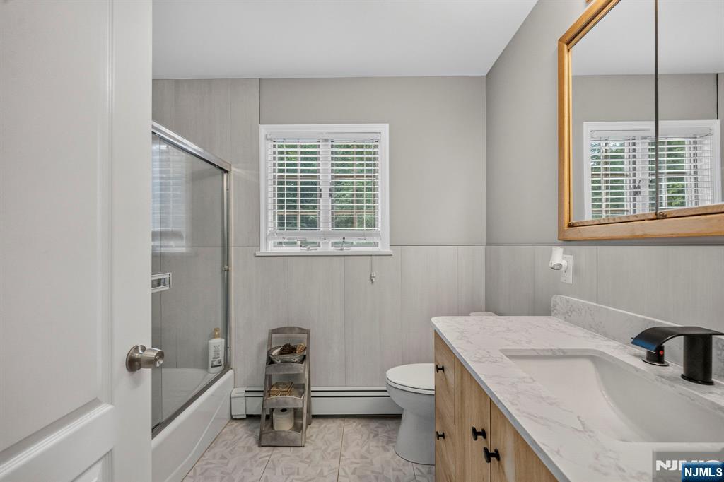 392 Monroe Avenue Property Photo 26