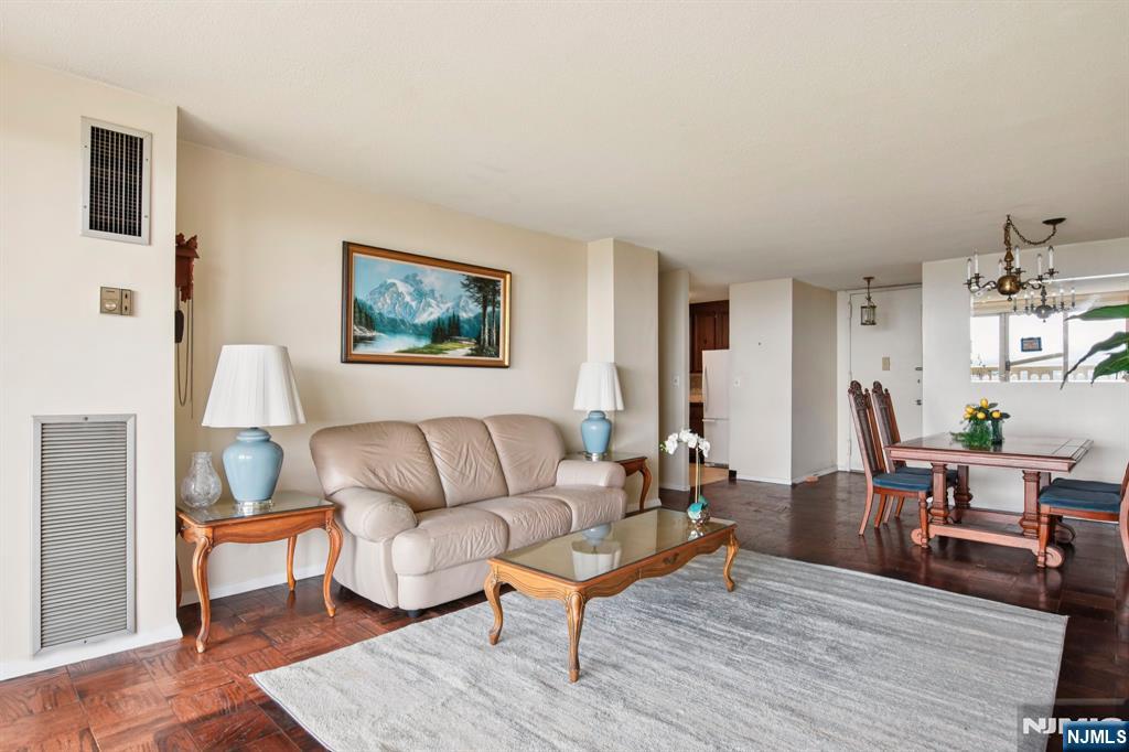 555 North Avenue 25k Property Photo 2