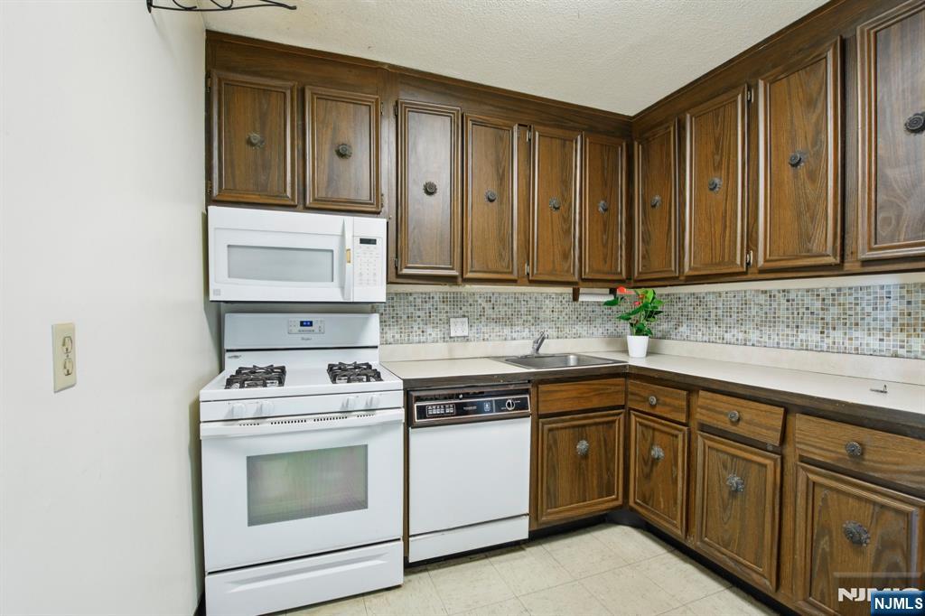 555 North Avenue 25k Property Photo 12