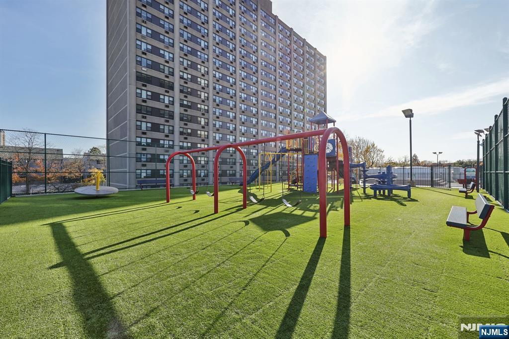 555 North Avenue 25k Property Photo 35
