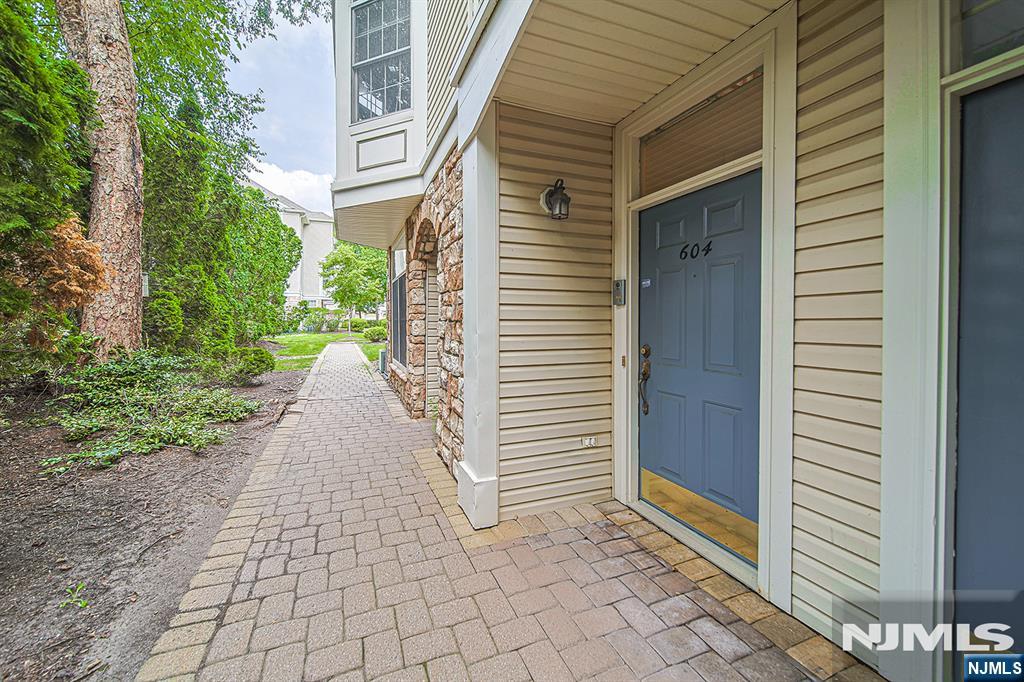 604 Turlington Court 234 Property Photo 4