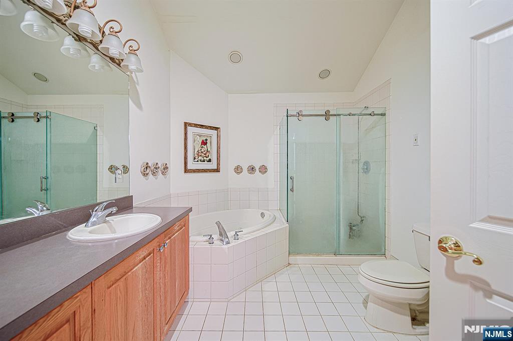 604 Turlington Court 234 Property Photo 28