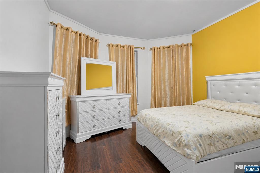 368 Howe Avenue Property Photo 4
