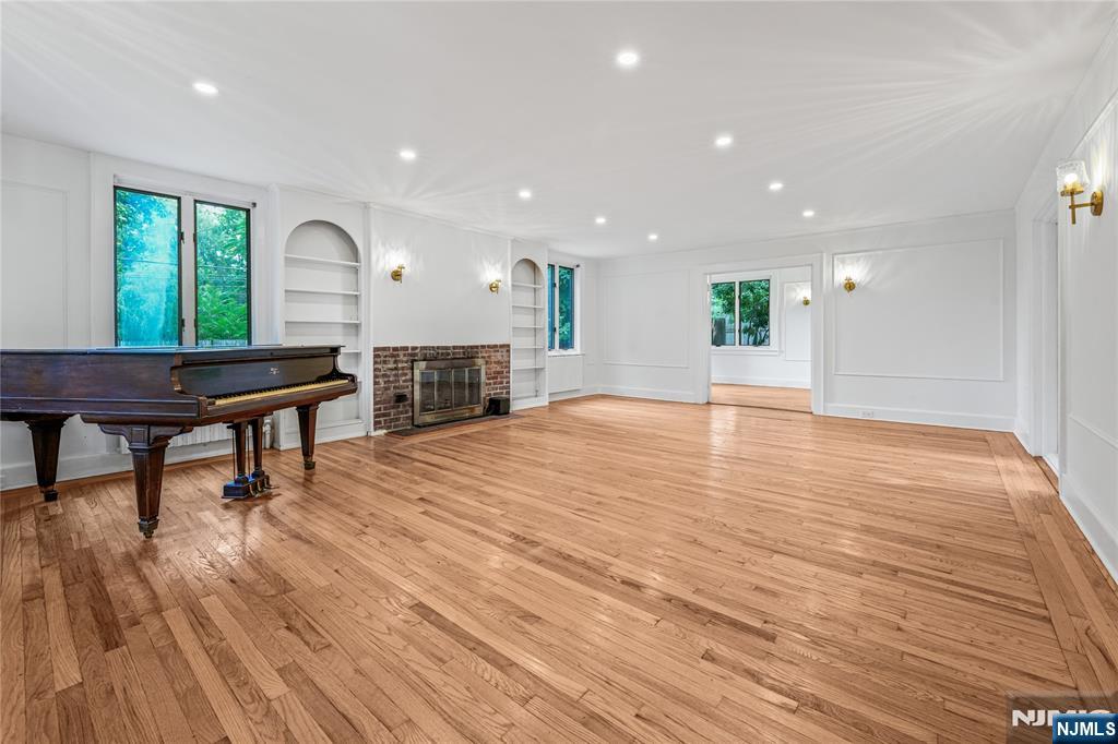 8 Harriot Avenue Property Photo 6