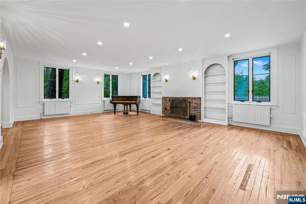 8 Harriot Avenue Property Photo 7