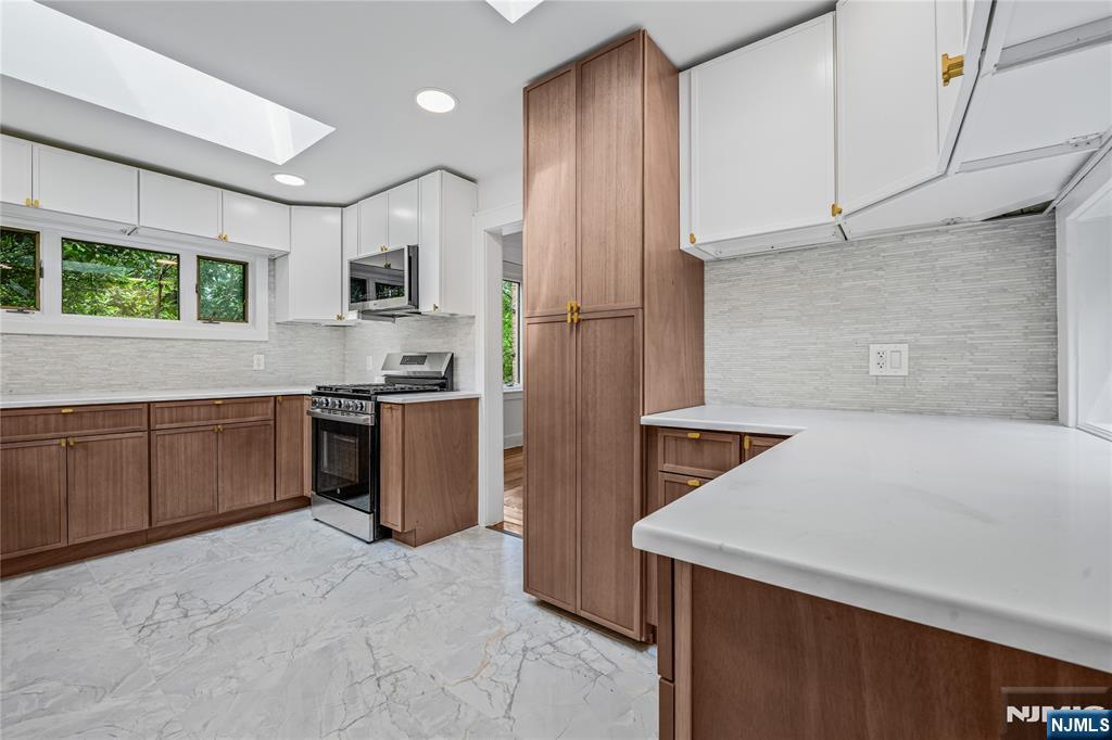 8 Harriot Avenue Property Photo 17