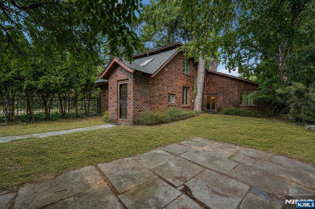 8 Harriot Avenue Property Photo 31