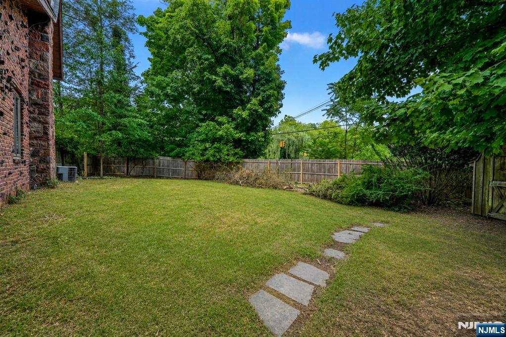 8 Harriot Avenue Property Photo 35