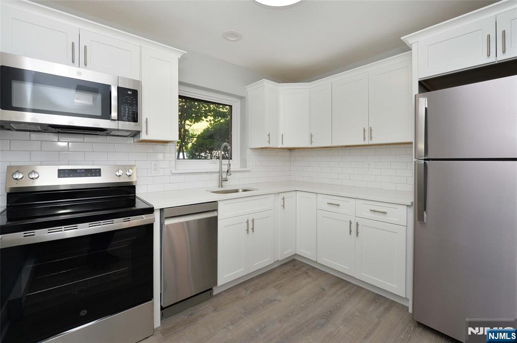 260 Oak Street A3 Property Photo 7