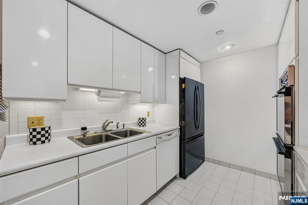 900 Palisade Avenue 3d Property Photo 21