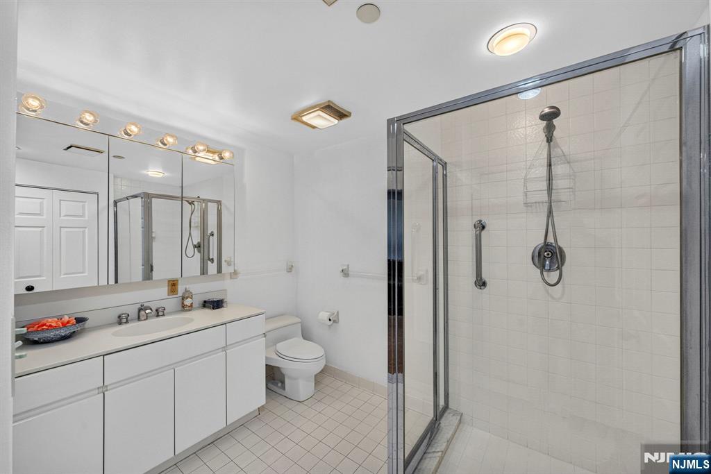 900 Palisade Avenue 3d Property Photo 29