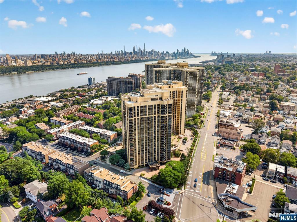 900 Palisade Avenue 3d Property Photo 42