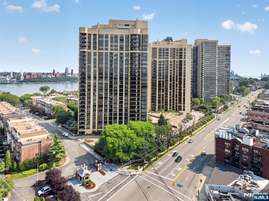 900 Palisade Avenue 3d Property Photo 43