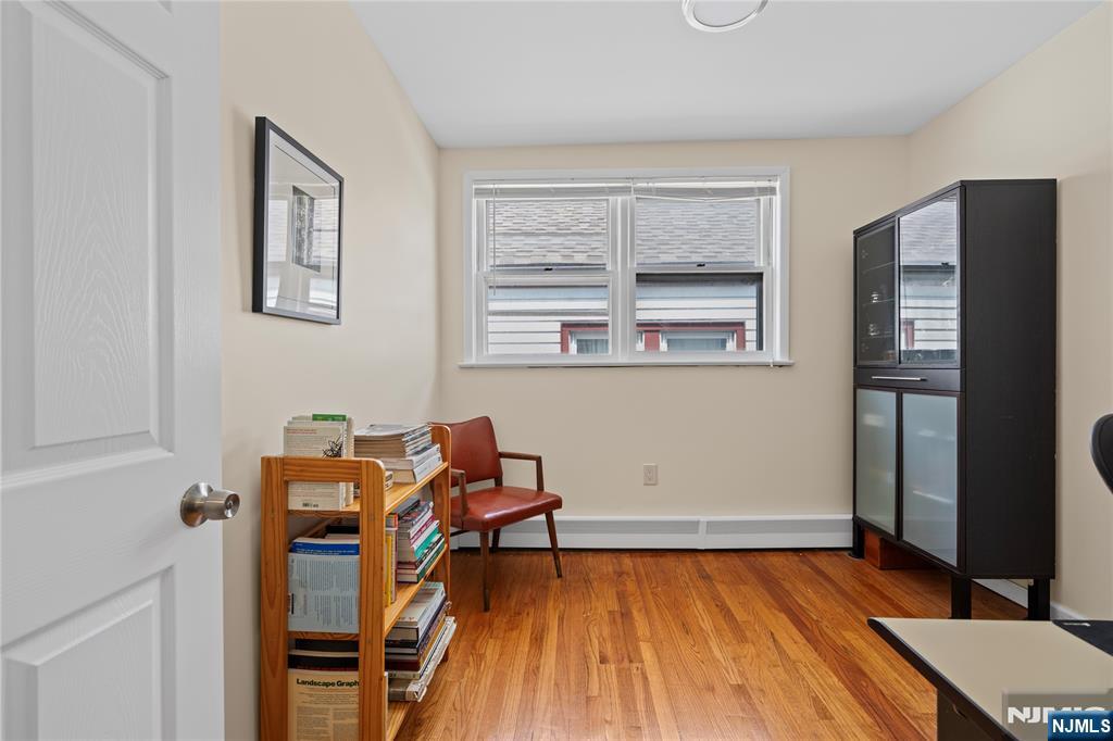 323 John Street Property Photo 13
