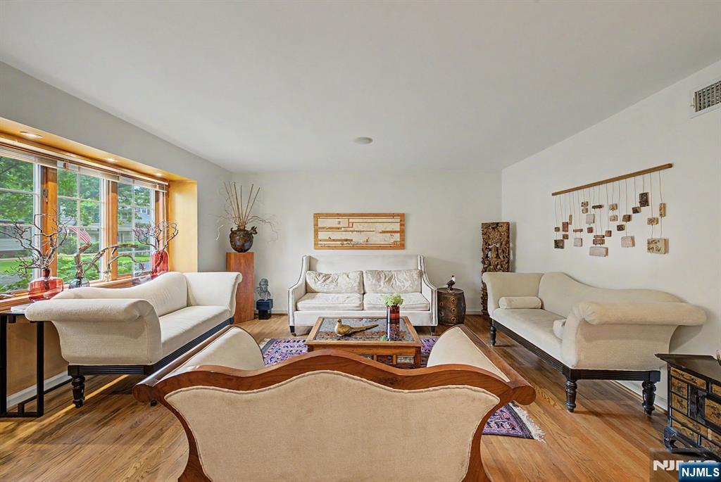26 Cedar Street Property Photo 4