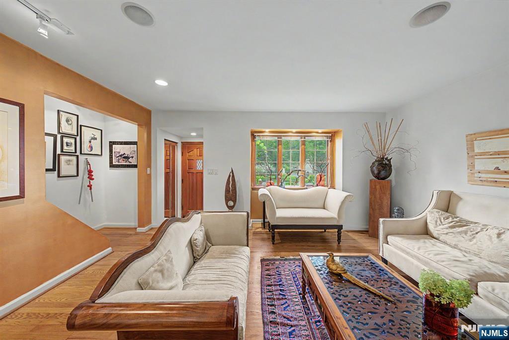 26 Cedar Street Property Photo 6