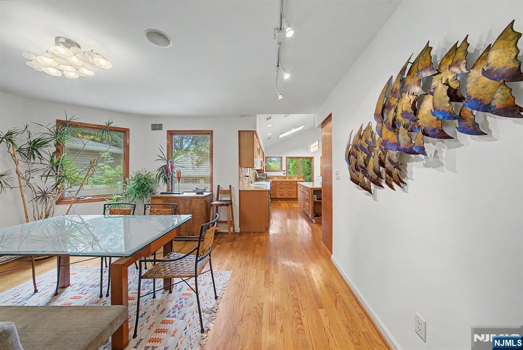 26 Cedar Street Property Photo 8