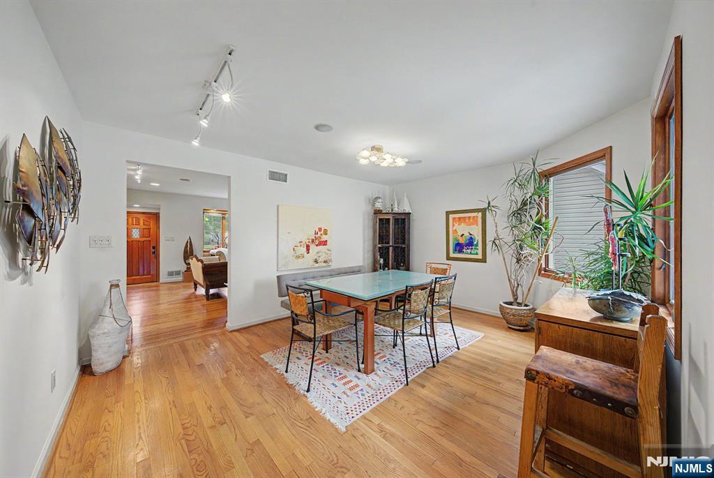 26 Cedar Street Property Photo 11