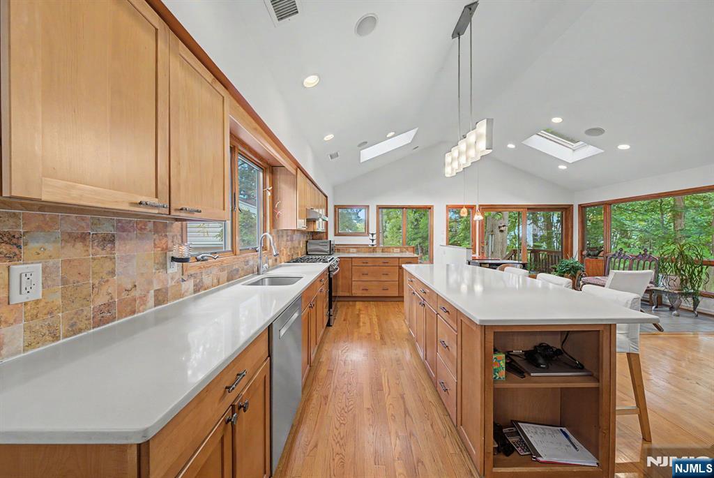 26 Cedar Street Property Photo 12