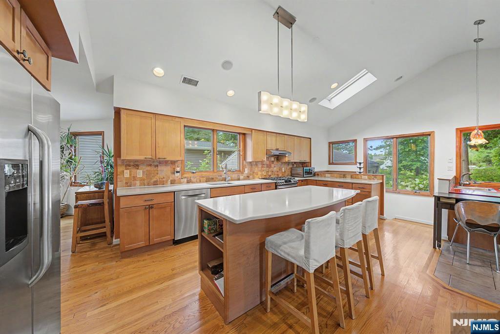 26 Cedar Street Property Photo 14