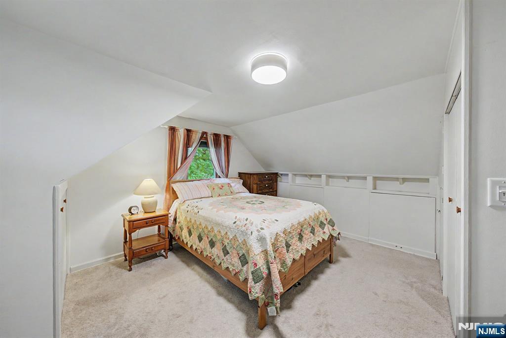 26 Cedar Street Property Photo 32