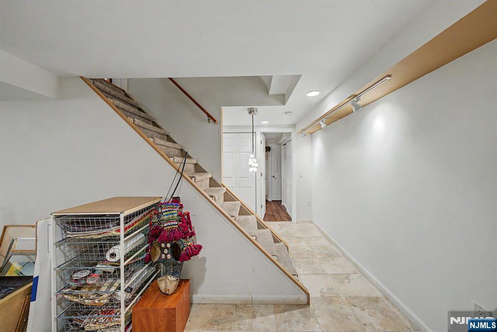 26 Cedar Street Property Photo 38