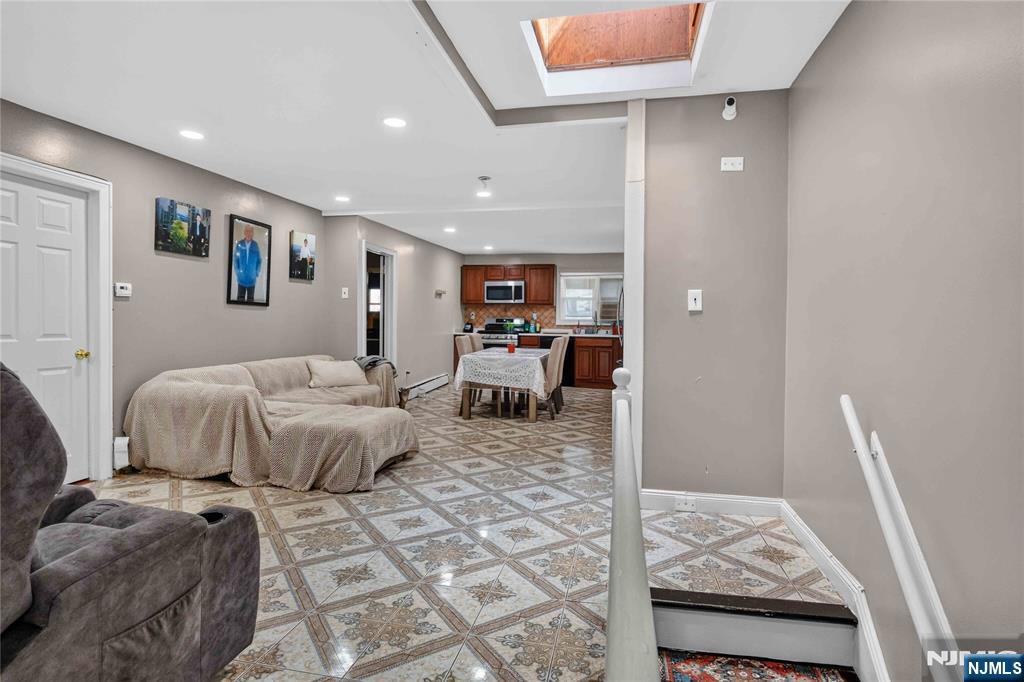358 Broadway Property Photo 12