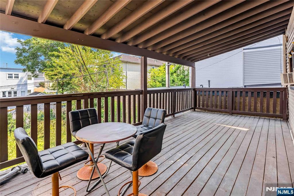 358 Broadway Property Photo 24