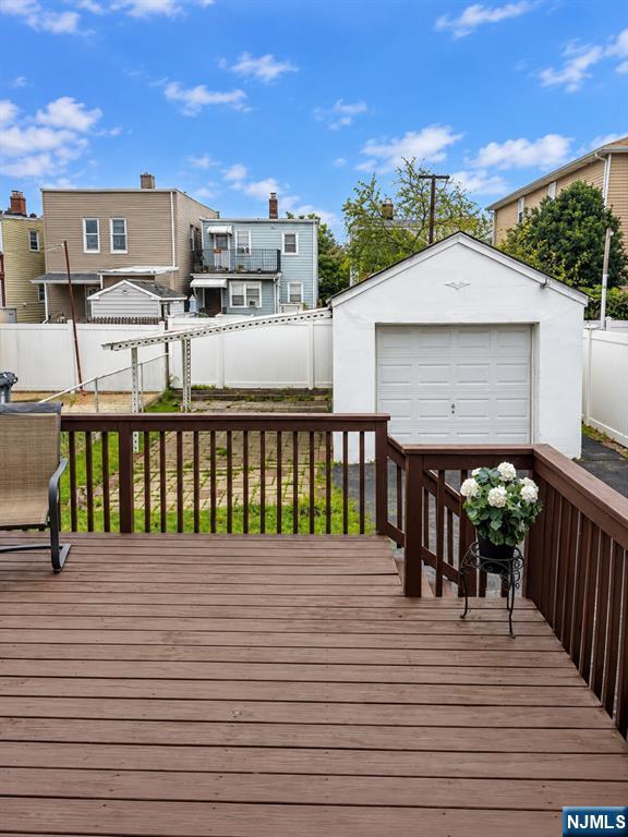241 Highland Avenue Property Photo 5