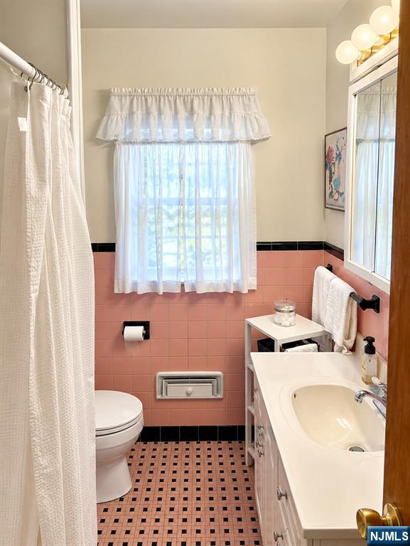 241 Highland Avenue Property Photo 21