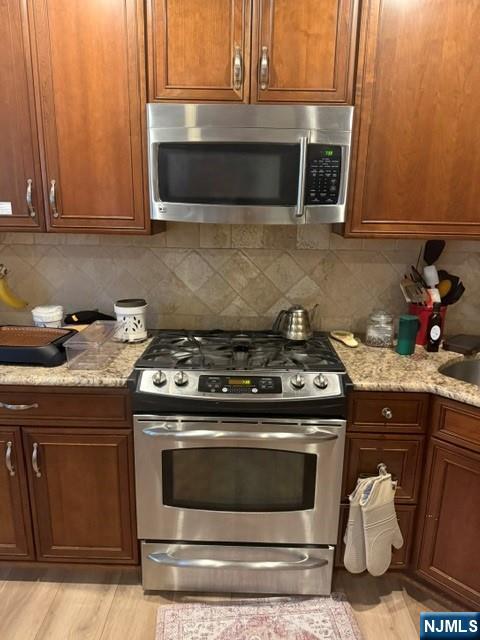 421 4th Street Property Photo 4