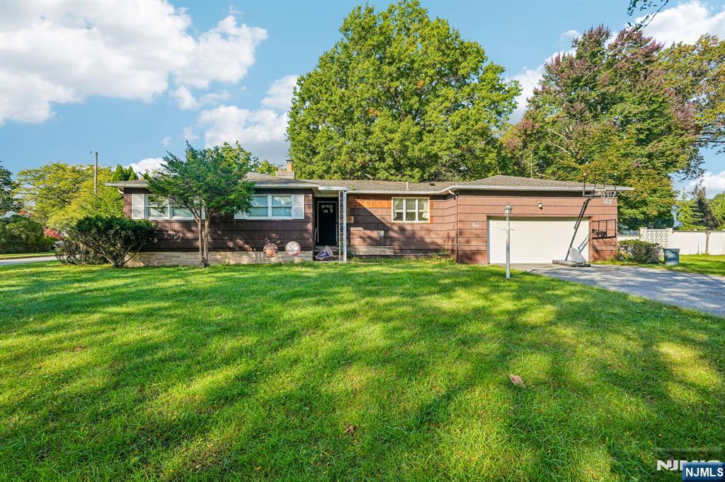 1 Raleigh Lane