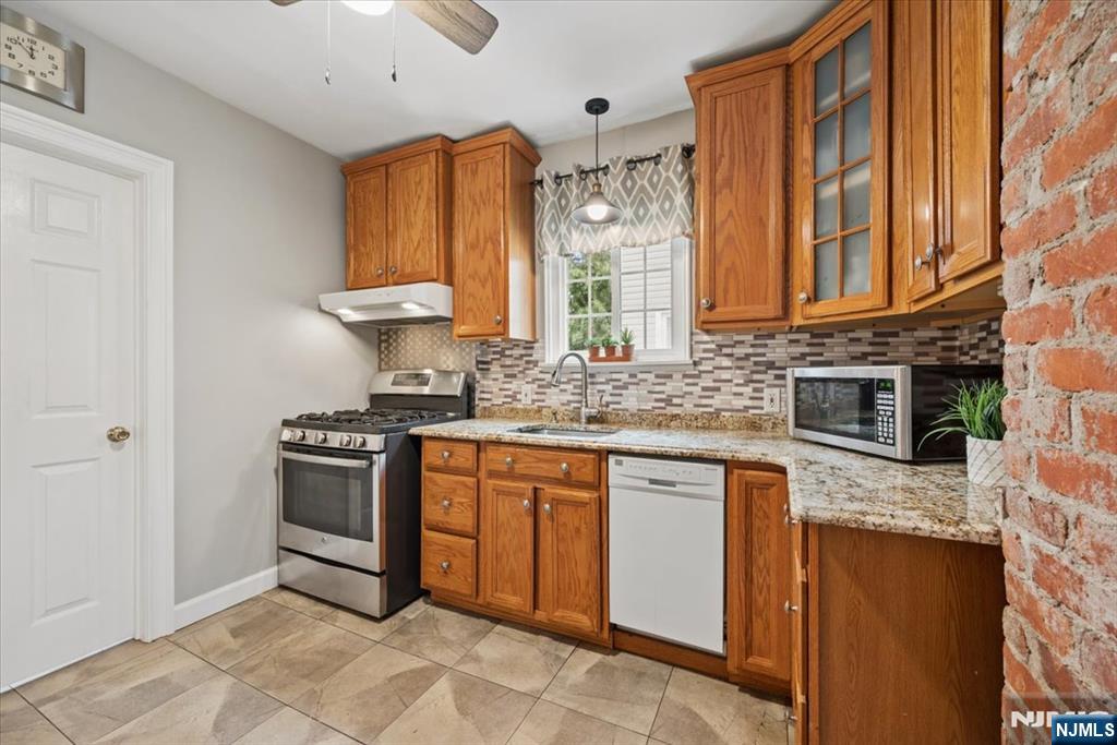 211 Walnut Avenue Property Photo 13