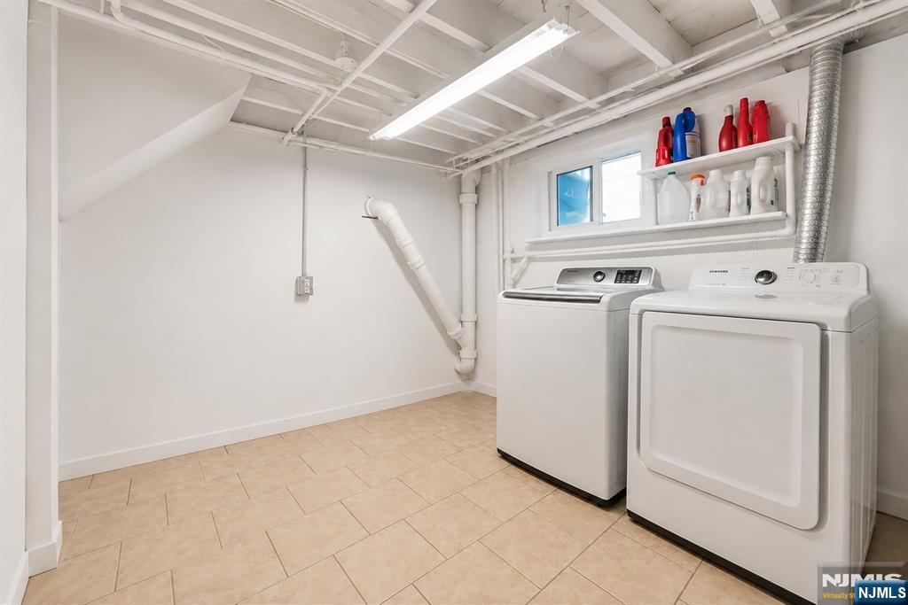 211 Walnut Avenue Property Photo 26