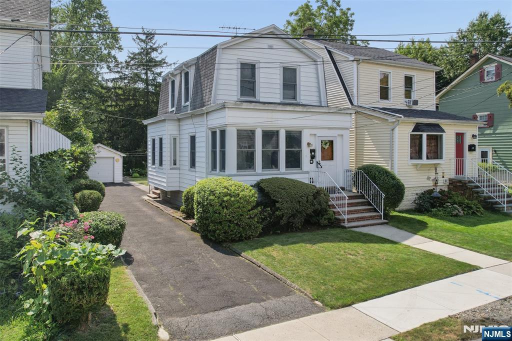 11 Concord Avenue