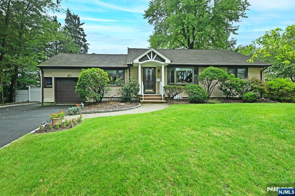 393 Gregory Road Property Photo 1
