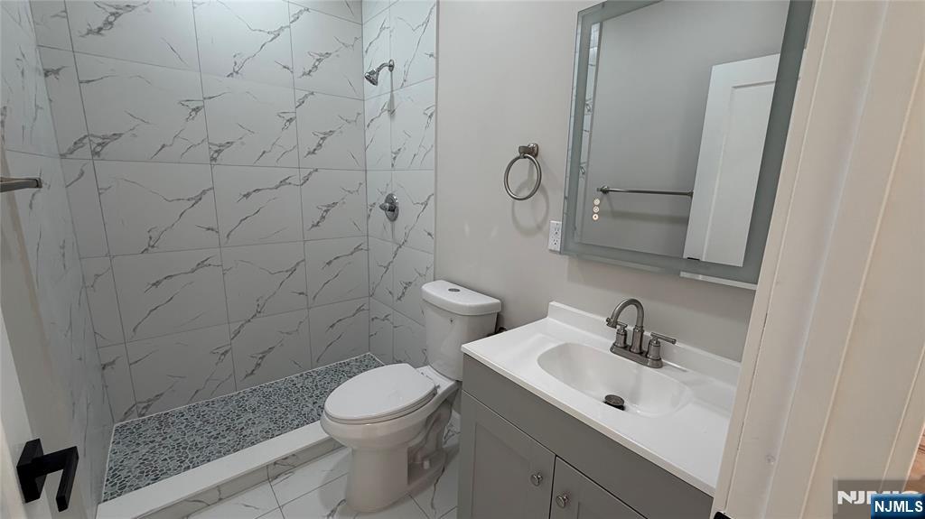 51 John Ryle Avenue B Property Photo 10
