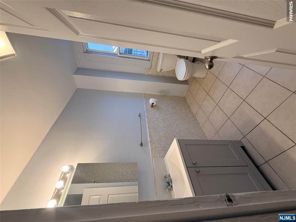 2 N 4th Street 3 Property Photo 6