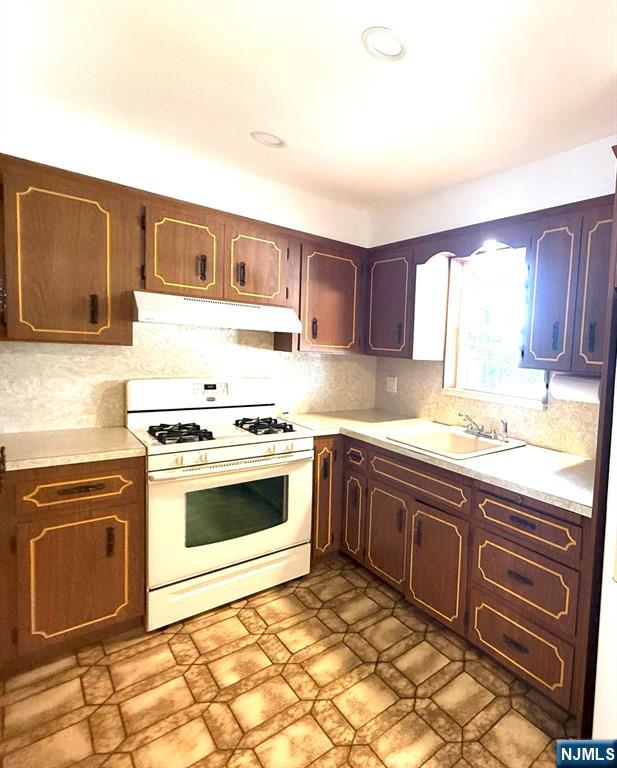 169 Fulton Avenue Property Photo 3