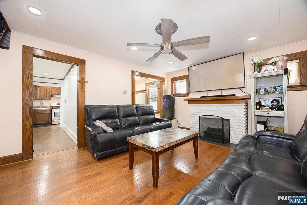 420 Dewitt Avenue Property Photo 3