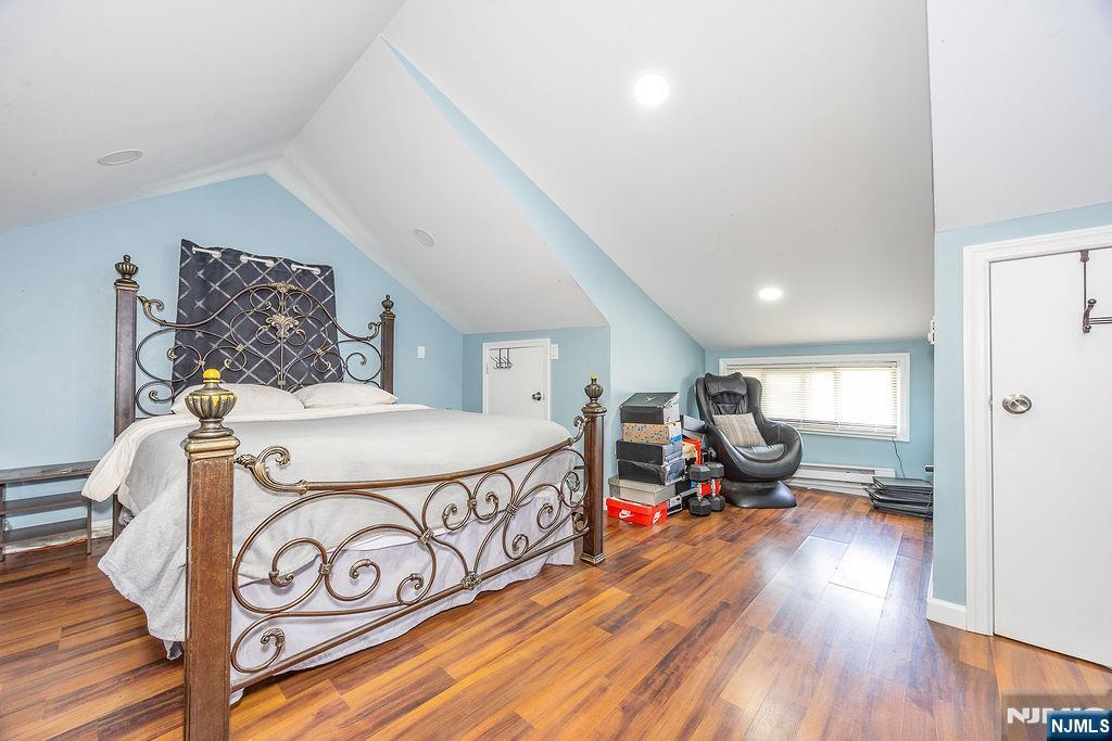 420 Dewitt Avenue Property Photo 12