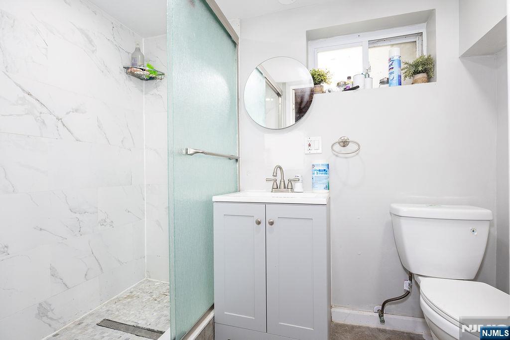 420 Dewitt Avenue Property Photo 15