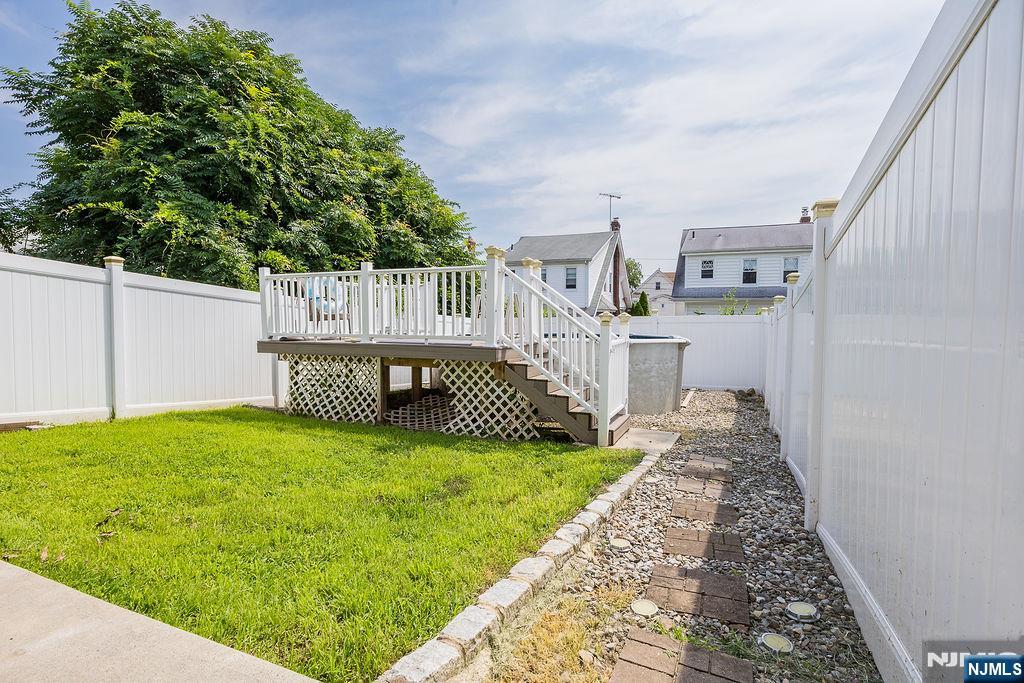 420 Dewitt Avenue Property Photo 17