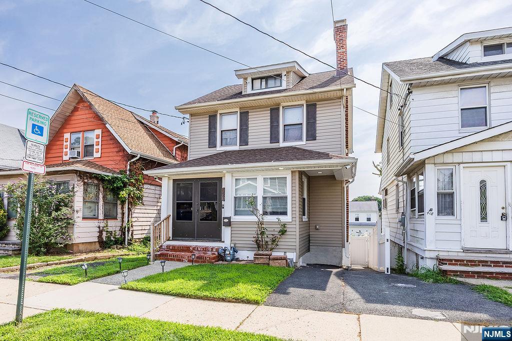 420 Dewitt Avenue Property Photo 22