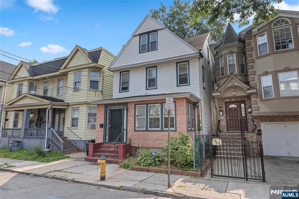 42 Mead Street Property Photo 2