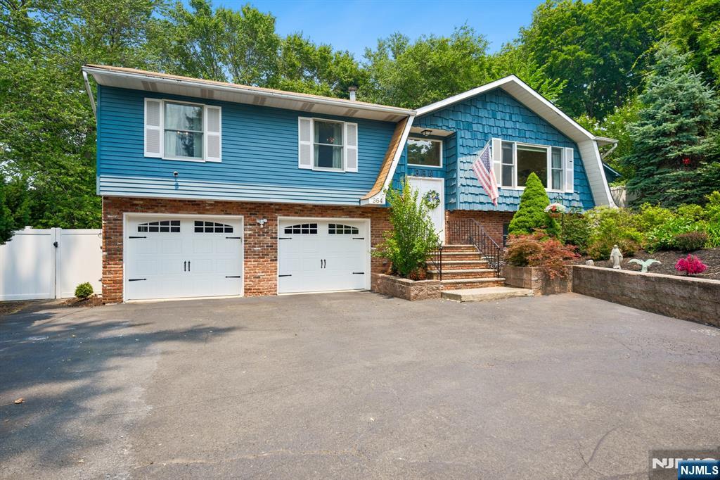 364 Piermont Avenue Property Photo 2