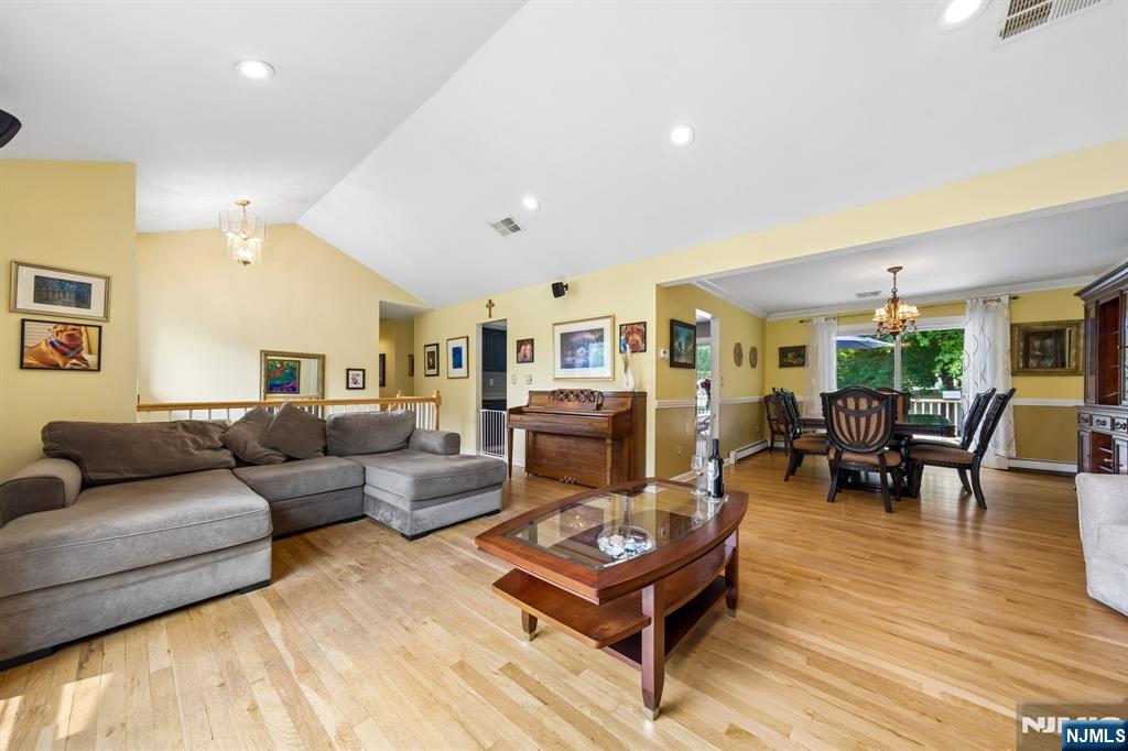 364 Piermont Avenue Property Photo 6